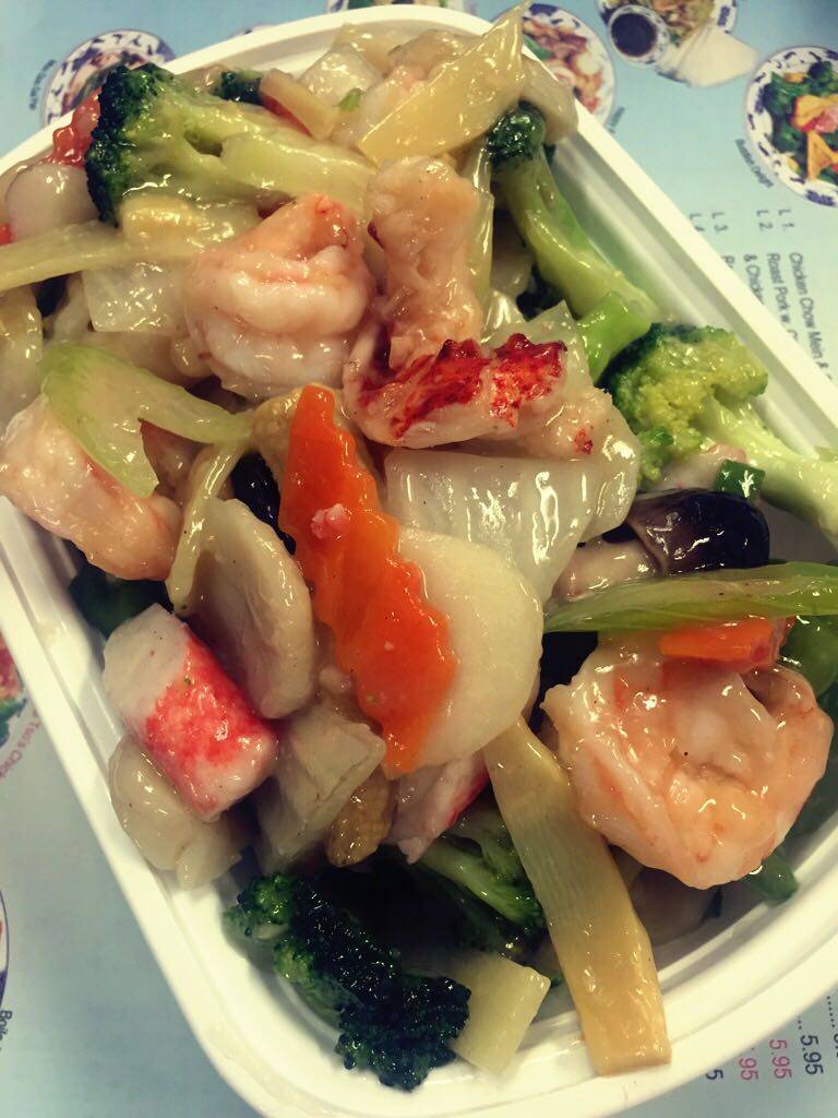 Main Garden | restaurant | 1911 Wilbraham Rd, Springfield, MA 01129, USA | 4137821013 OR +1 413-782-1013