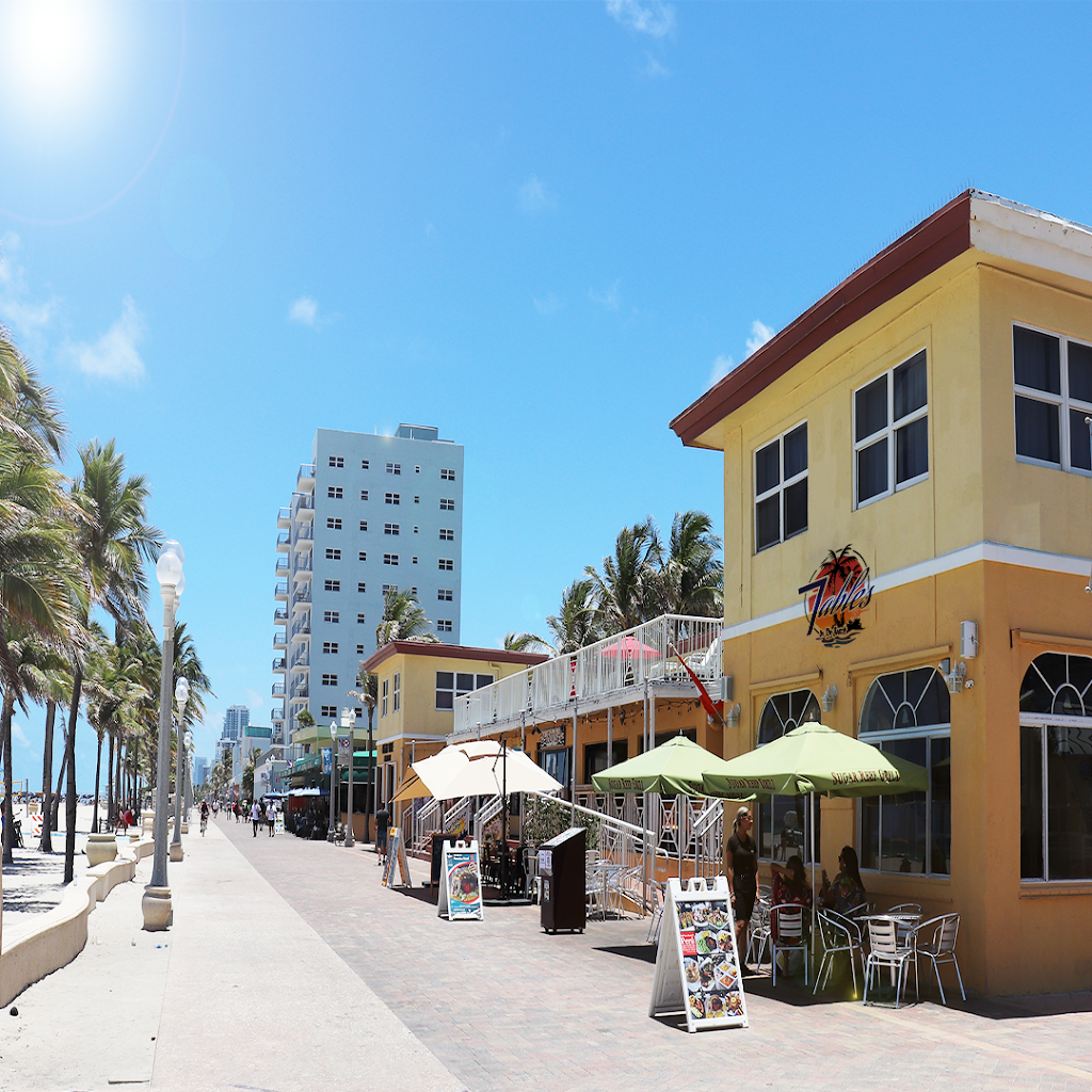 7 Tables On The Beach | restaurant | 600 N Surf Rd, Hollywood, FL 33019, USA | 8572189129 OR +1 857-218-9129