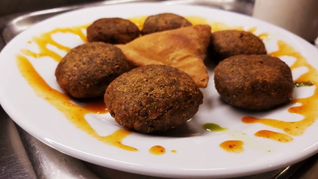 Flavours Indian Dhaba | restaurant | 780 Dundas St, Woodstock, ON N4S 1E9, Canada | 5192907770 OR +1 519-290-7770