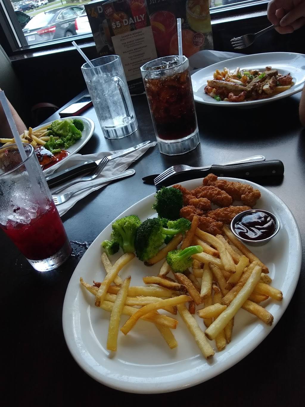 Ruby Tuesday | restaurant | 1936 N Jackson St, Tullahoma, TN 37388, USA | 9314551774 OR +1 931-455-1774