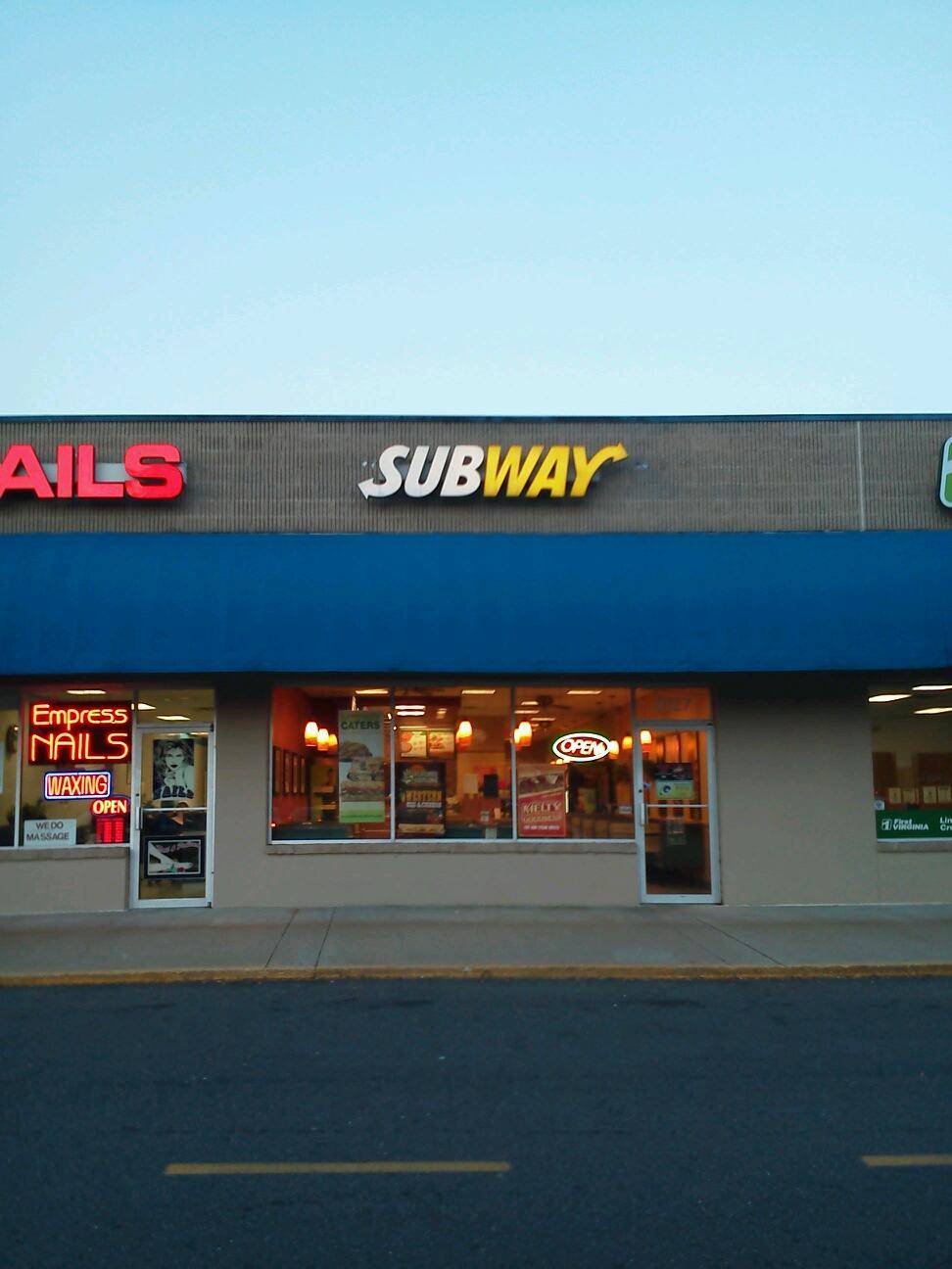 Subway | restaurant | 9127 Staples Mill Rd, Richmond, VA 23228, USA | 8045653600 OR +1 804-565-3600