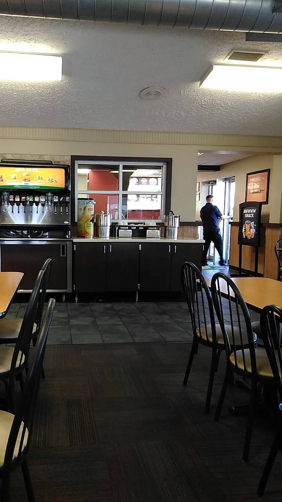 Runza Restaurant | restaurant | 1944 33rd Ave, Columbus, NE 68601, USA | 4025633767 OR +1 402-563-3767