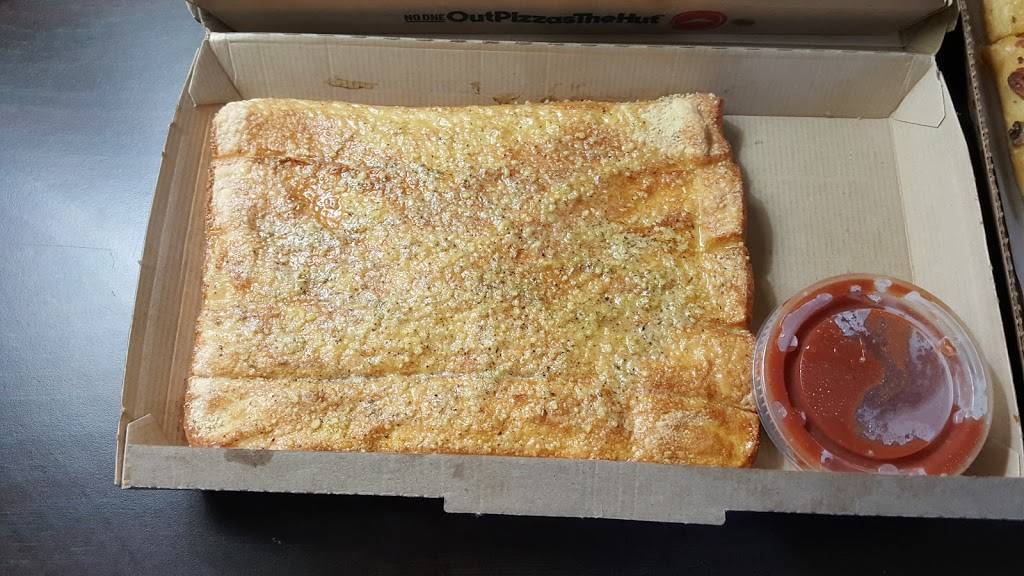 Pizza Hut | meal takeaway | 817 W Constance Rd, Suffolk, VA 23434, USA | 7579347777 OR +1 757-934-7777