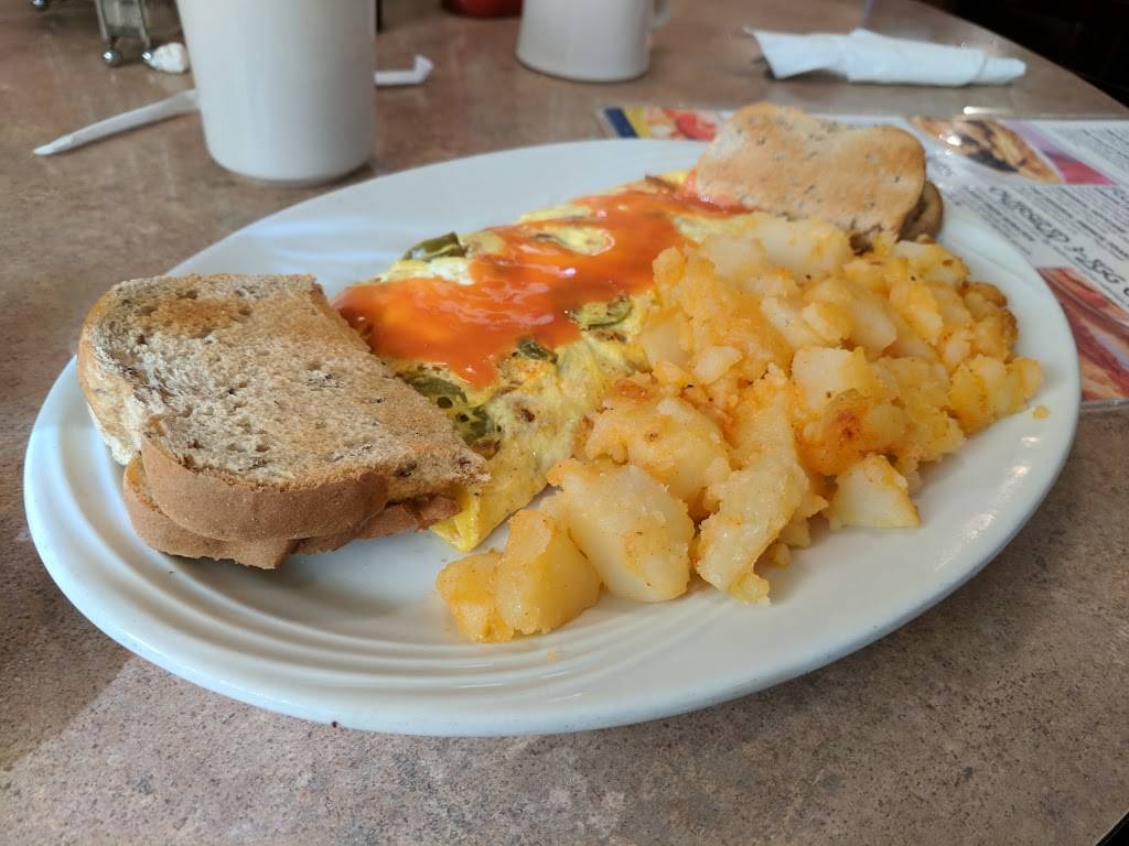 Thanos Family Restaurant | restaurant | 6620 Tippecanoe Rd, Canfield, OH 44406, USA | 3307020300 OR +1 330-702-0300