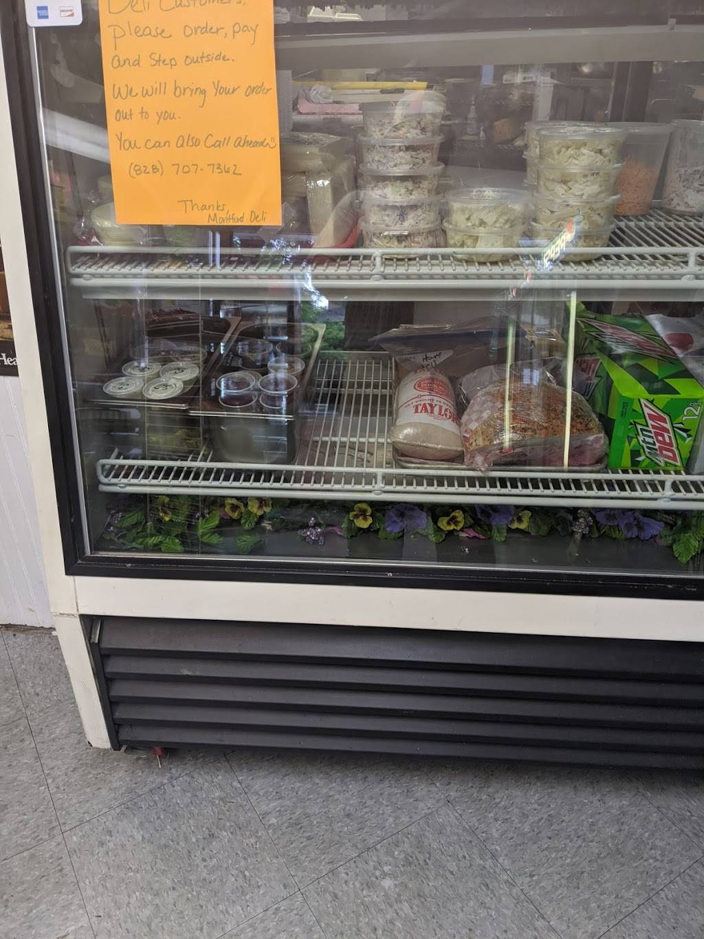 Montford Deli | restaurant | Montford Ave at, Cullowhee St, Asheville, NC 28801, USA | 8287077362 OR +1 828-707-7362
