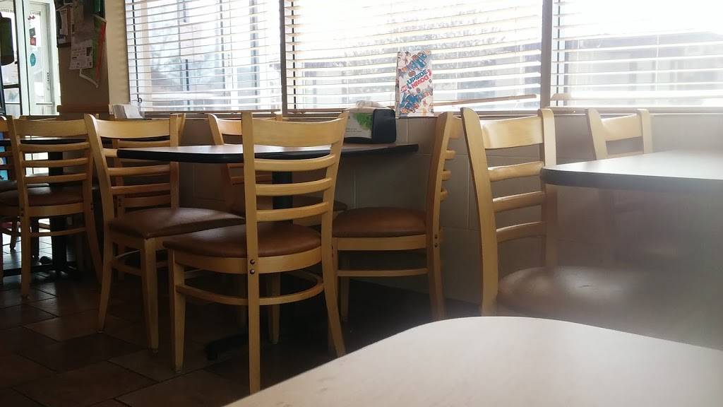 Dairy Queen Grill & Chill | restaurant | 1000 Buckeye Ave, Salina, KS 67401, USA | 7858255150 OR +1 785-825-5150