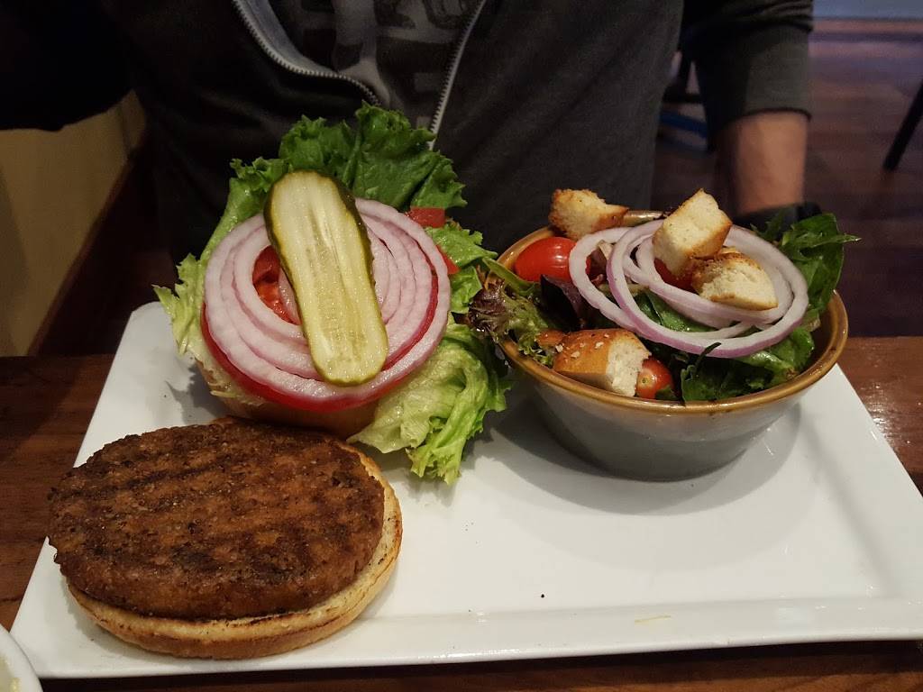 Fiftyfifty Brewing Co | restaurant | 11197 Brockway Rd Suite 1, Truckee, CA 96161, USA | 5305872337 OR +1 530-587-2337