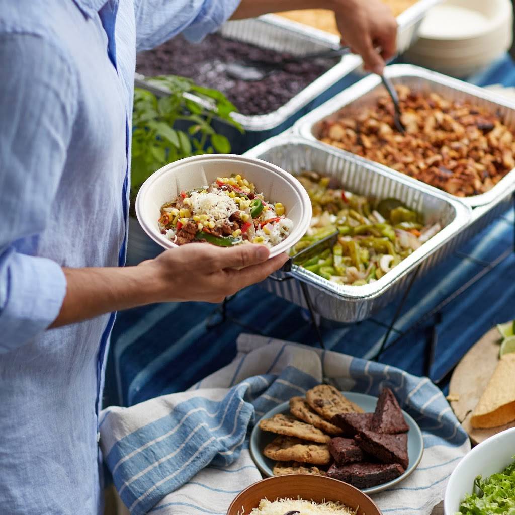 QDOBA Mexican Eats | restaurant | 2631 E Sunshine St, Springfield, MO 65804, USA | 4178779777 OR +1 417-877-9777