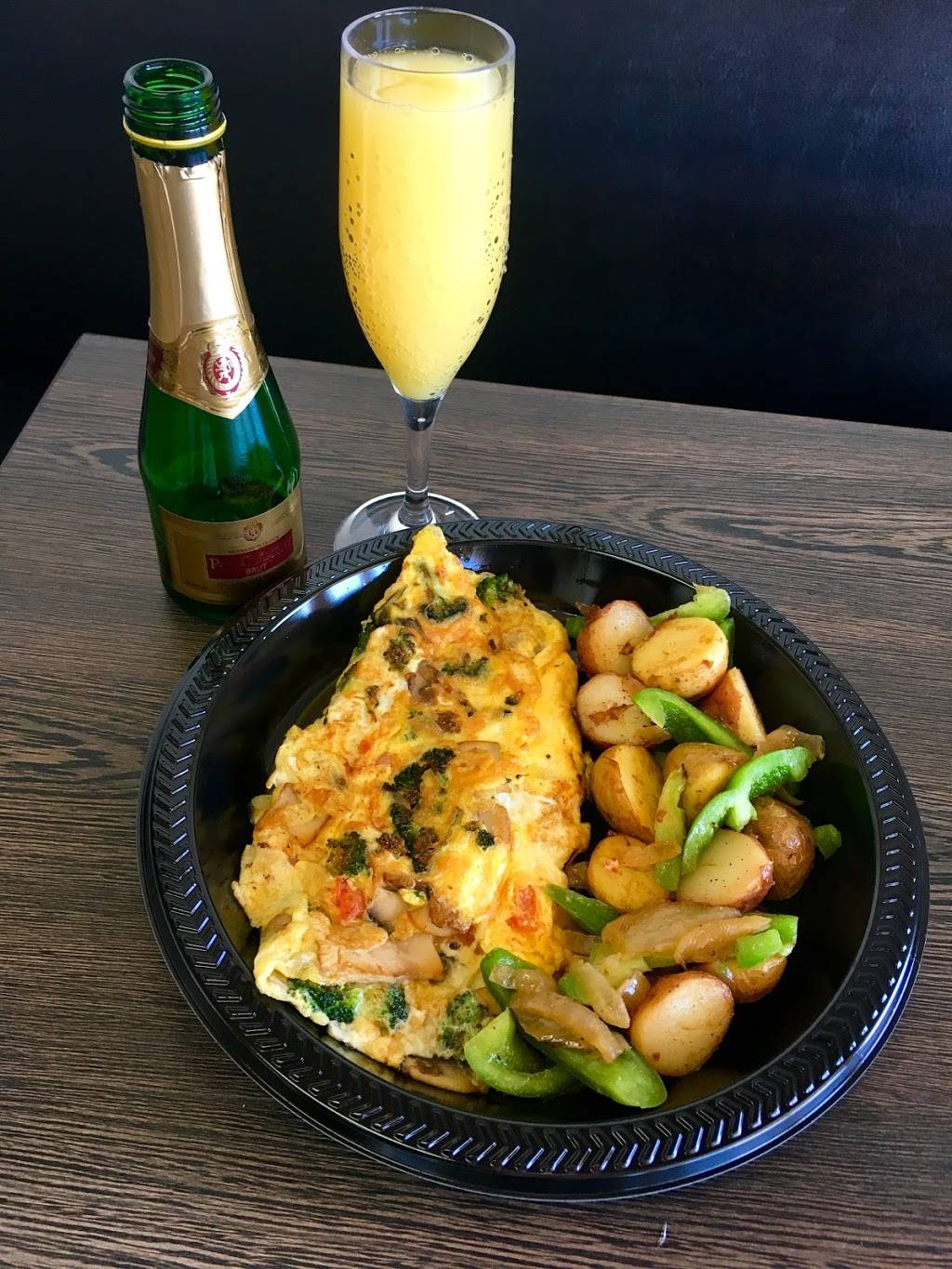 Aunties Cafe | restaurant | 1425 Artesia Blvd #17, Gardena, CA 90248, USA | 3104007949 OR +1 310-400-7949