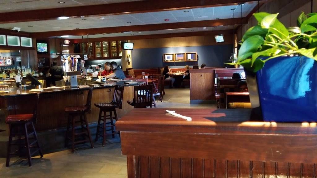 Red Lobster | restaurant | 101 W Twelve Mile Rd, Madison Heights, MI 48071, USA | 2485421140 OR +1 248-542-1140