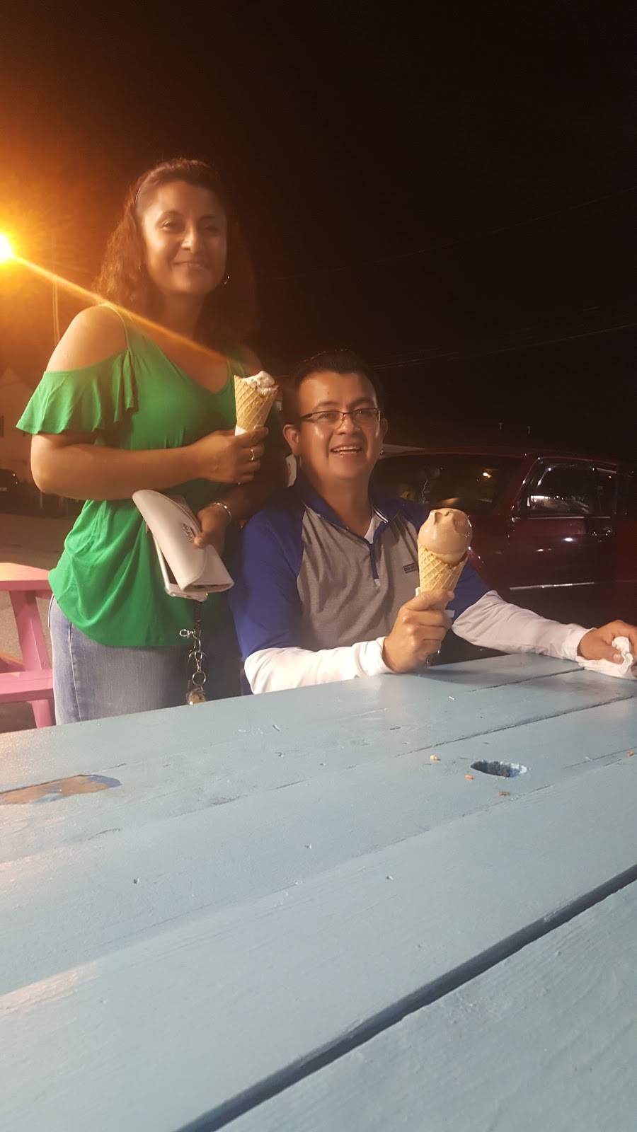 Sweet Licks Ice Cream Shop | restaurant | 995 Mineral Spring Ave, North Providence, RI 02904, USA | 4017285050 OR +1 401-728-5050