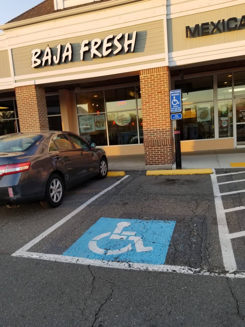 Baja Fresh Mexican Grill | restaurant | 1116 W Broad St, Falls Church, VA 22046, USA | 7032370020 OR +1 703-237-0020