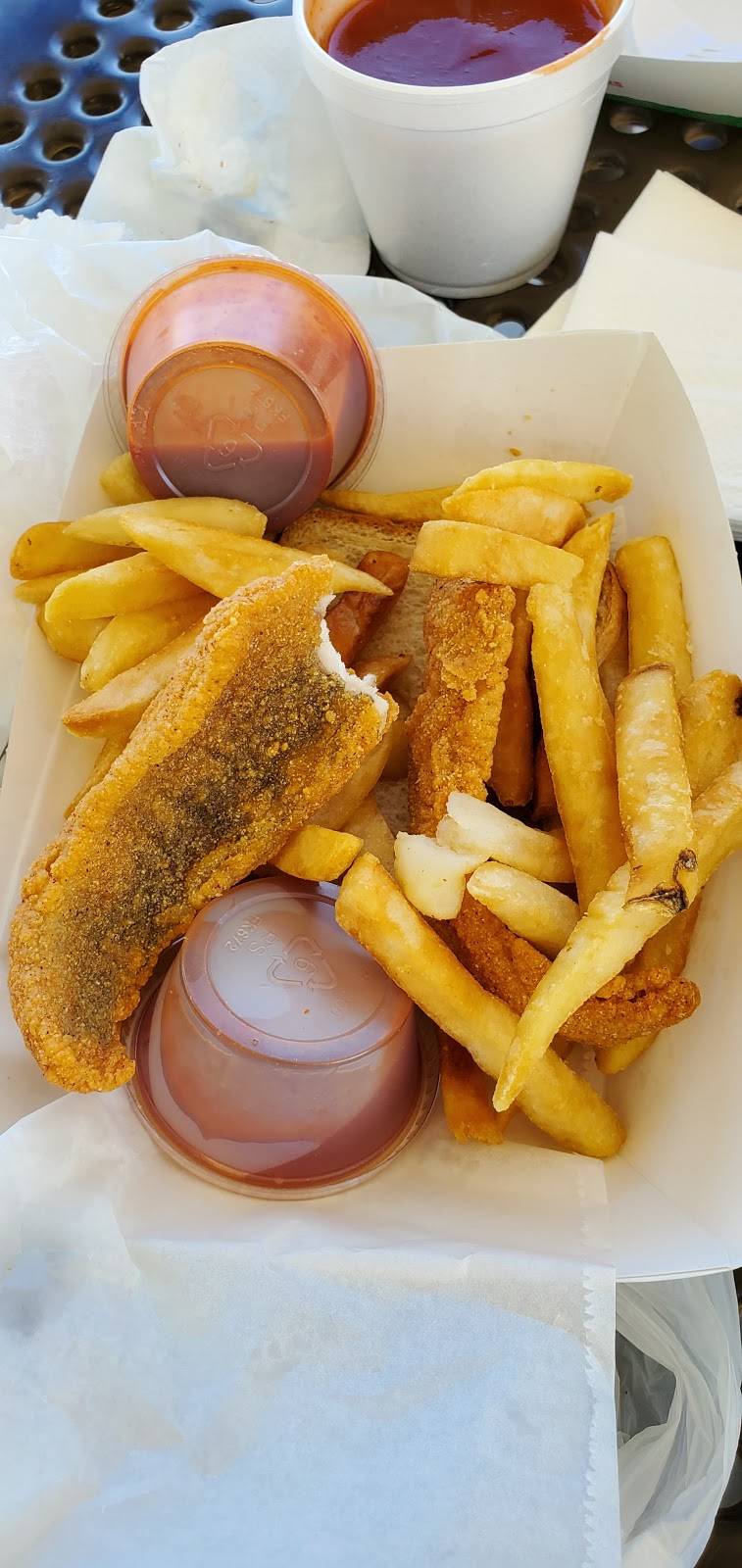 Harolds Chicken | meal takeaway | 1635 E Baseline Rd suite 105, Phoenix, AZ 85042, USA | 6026751082 OR +1 602-675-1082