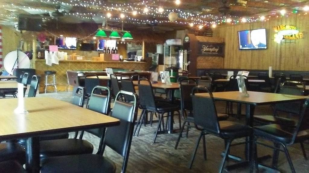Stuarts Smokehouse & Seafood | night club | 1738 Highland Trail, Alderson, WV 24910, USA | 3044453294 OR +1 304-445-3294