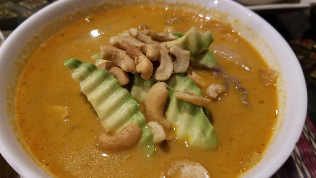 Ruan Thai Restaurant | restaurant | 1407 University Blvd, Tuscaloosa, AL 35401, USA | 2053919973 OR +1 205-391-9973