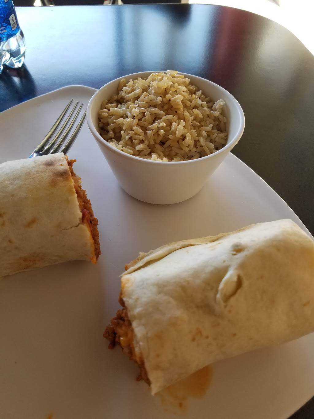 Muscle Maker Grill | restaurant | 4041 E Tremont Ave, Bronx, NY 10465, USA | 7188226991 OR +1 718-822-6991