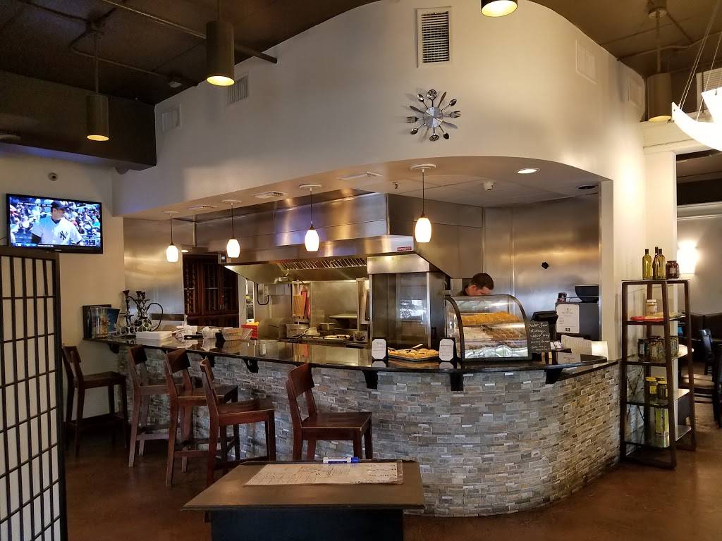 Krazy Greek Kitchen | restaurant | 142 W Lakeview Ave #1000, Lake Mary, FL 32746, USA | 4073307482 OR +1 407-330-7482