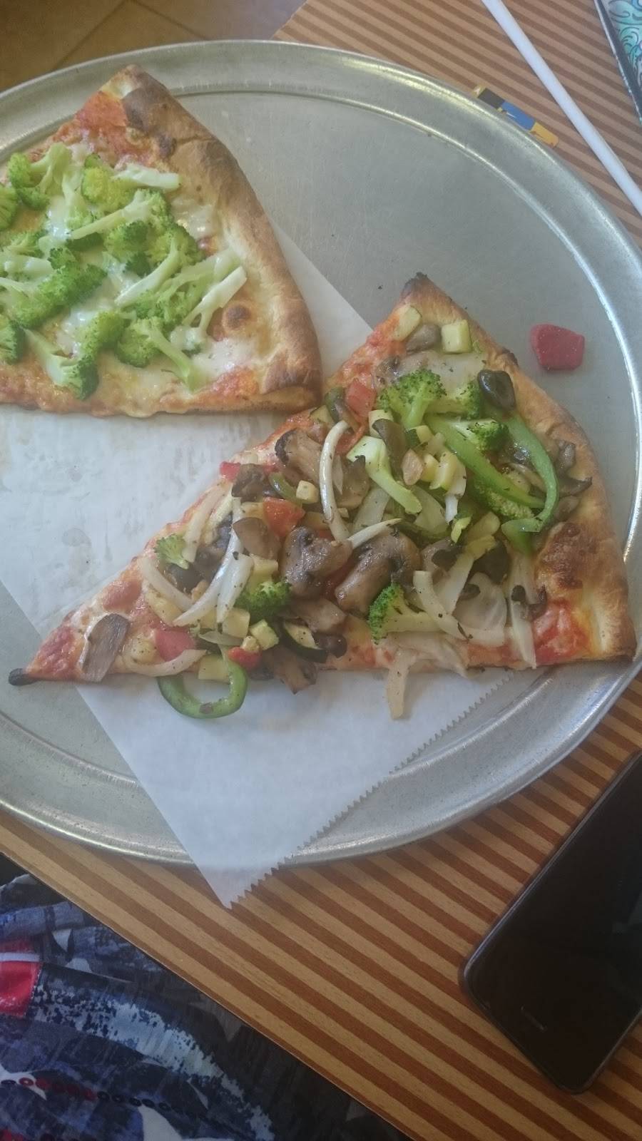 Daniellos Pizzeria Cafe Restaurant | meal delivery | 70 W 95th St, New York, NY 10025, USA | 2129610340 OR +1 212-961-0340