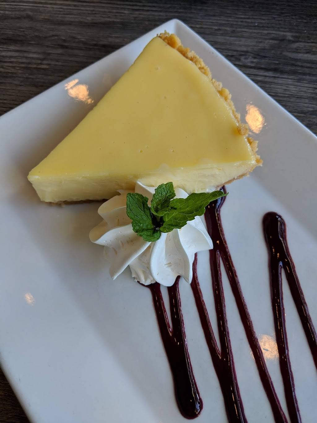 Doc Fords Rum Bar and Grille | restaurant | 2500 Island Inn Rd, Sanibel, FL 33957, USA | 2394728311 OR +1 239-472-8311