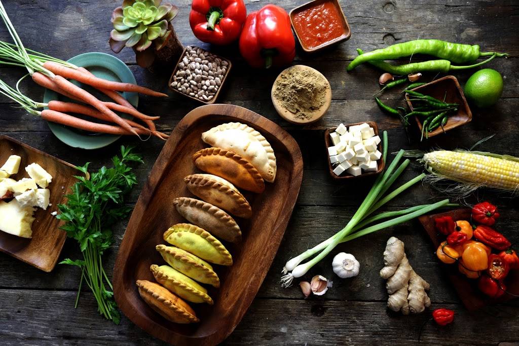 Nuchas Brooklyn Borough Hall | restaurant | 233 Joralemon St, Brooklyn, NY 11201, USA | 9177737628 OR +1 917-773-7628