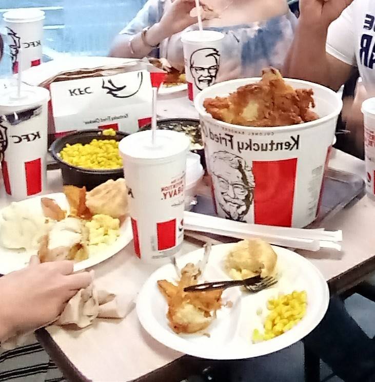 KFC | restaurant | 16215 NE 15th Ave, North Miami Beach, FL 33162, USA | 3059477056 OR +1 305-947-7056