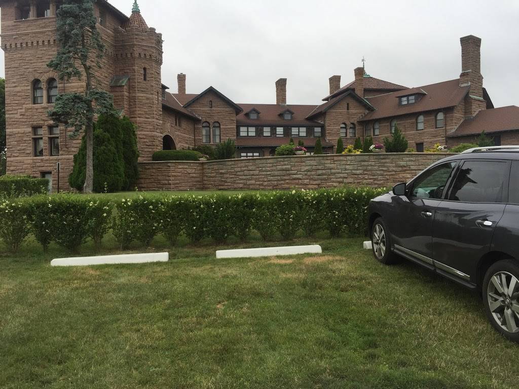 OceanCliff Hotel | restaurant | 65 Ridge Rd, Newport, RI 02840, USA | 4016197925 OR +1 401-619-7925