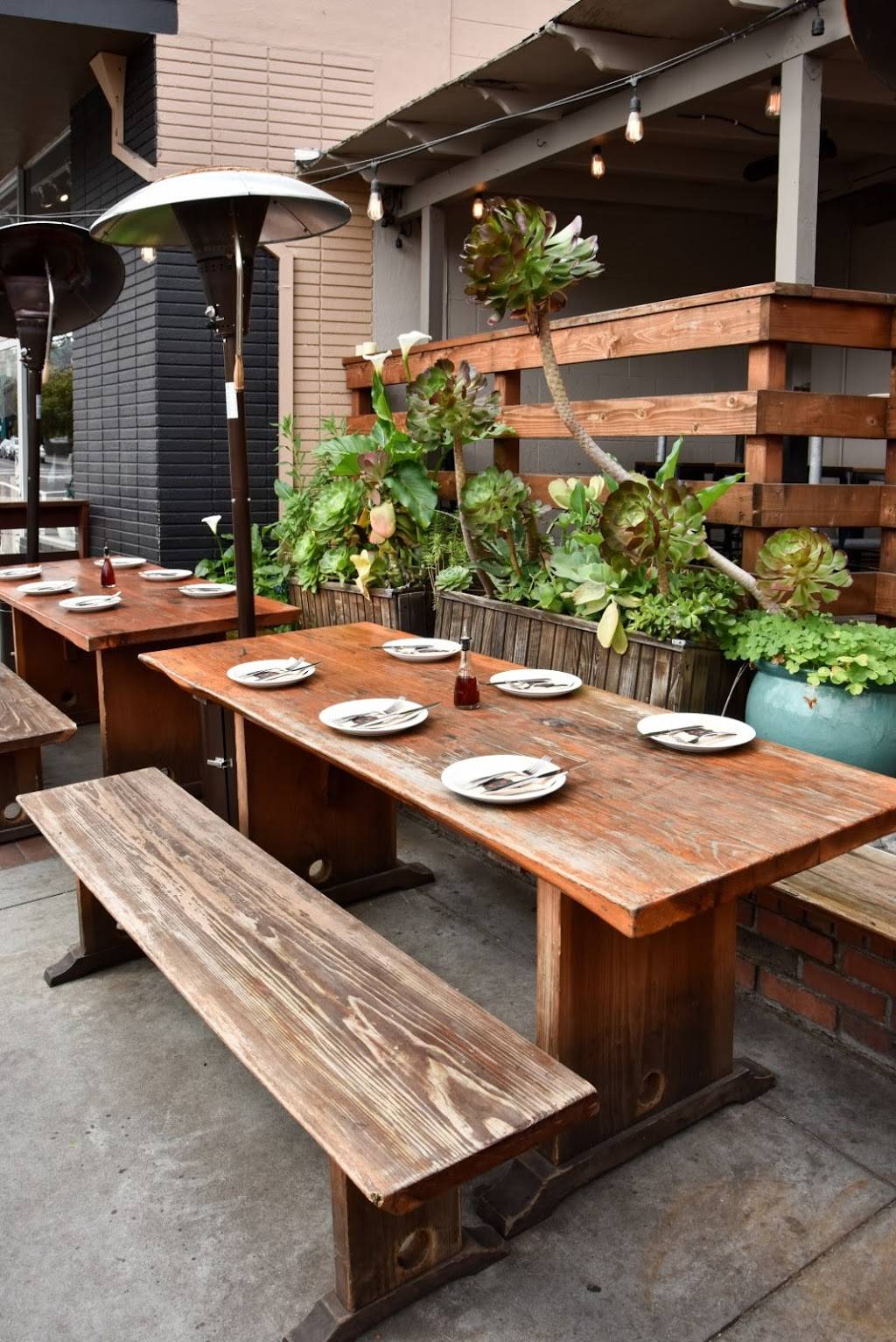 Oak & Rye | restaurant | 303 N Santa Cruz Ave, Los Gatos, CA 95030, USA | 4083954441 OR +1 408-395-4441