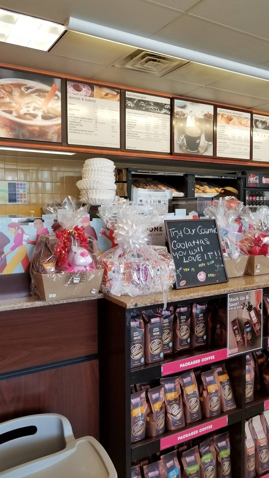 Dunkin | bakery | 369 S Main St, Laconia, NH 03246, USA | 6035245010 OR +1 603-524-5010