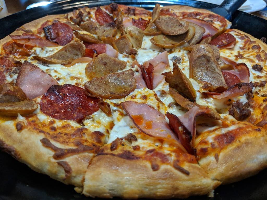 Boston Pizza | restaurant | 4450 Walker Rd Unit D, Windsor, ON N8W 3T5, Canada | 5192507670 OR +1 519-250-7670