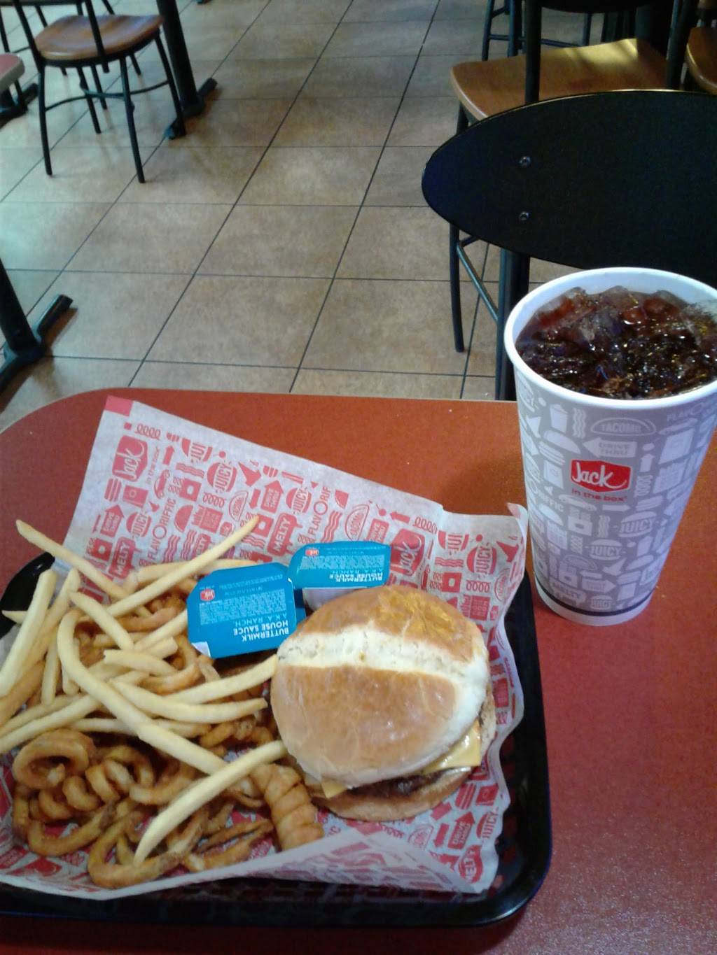 Jack in the Box | restaurant | 2209 SW Military Dr, San Antonio, TX 78224, USA | 2109233115 OR +1 210-923-3115