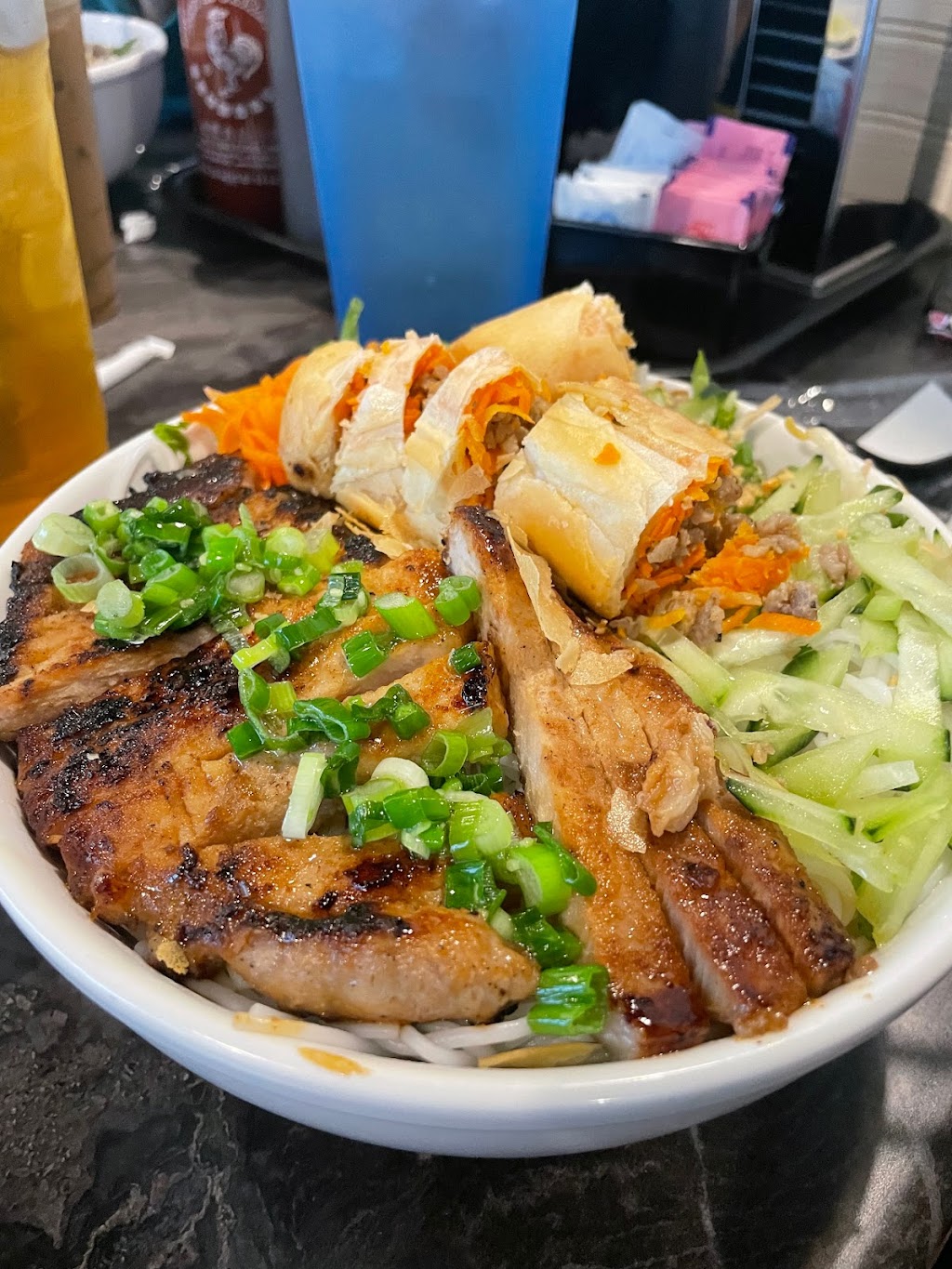 Pho House | restaurant | 5300 Fountains Dr NE #108, Cedar Rapids, IA 52411, USA | 3193209000 OR +1 319-320-9000