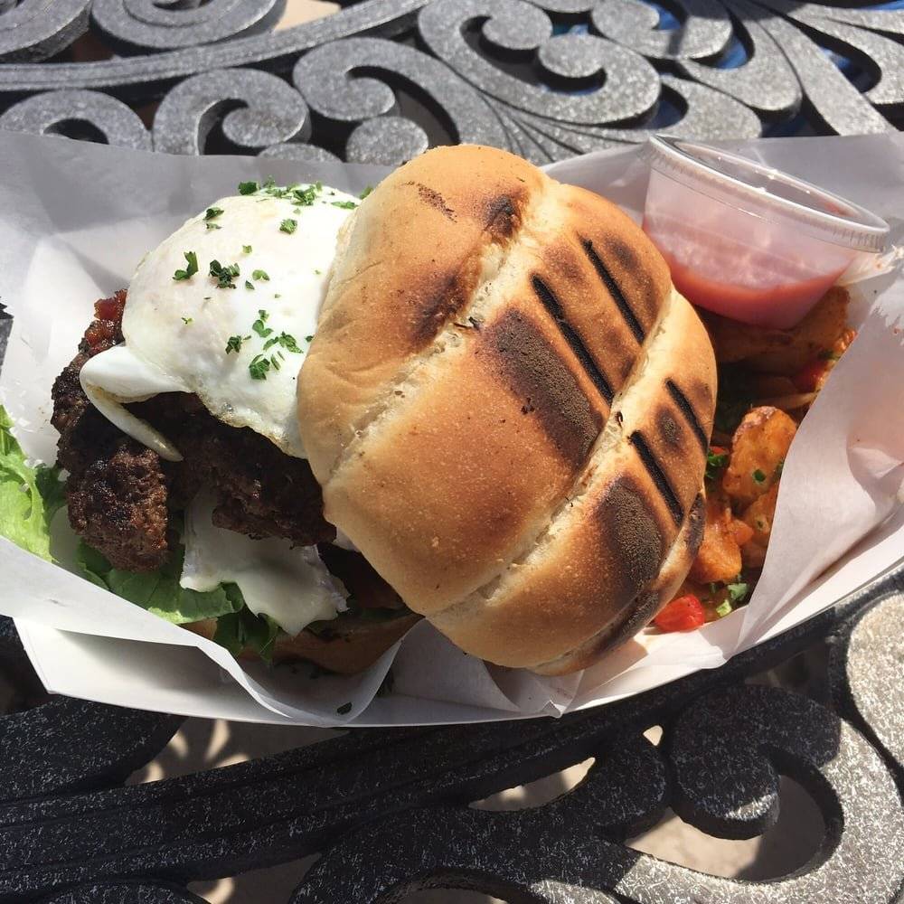 the Pointe, restaurant & bar | restaurant | 4161 Pointe W Dr, Galveston, TX 77554, USA | 4092203030 OR +1 409-220-3030