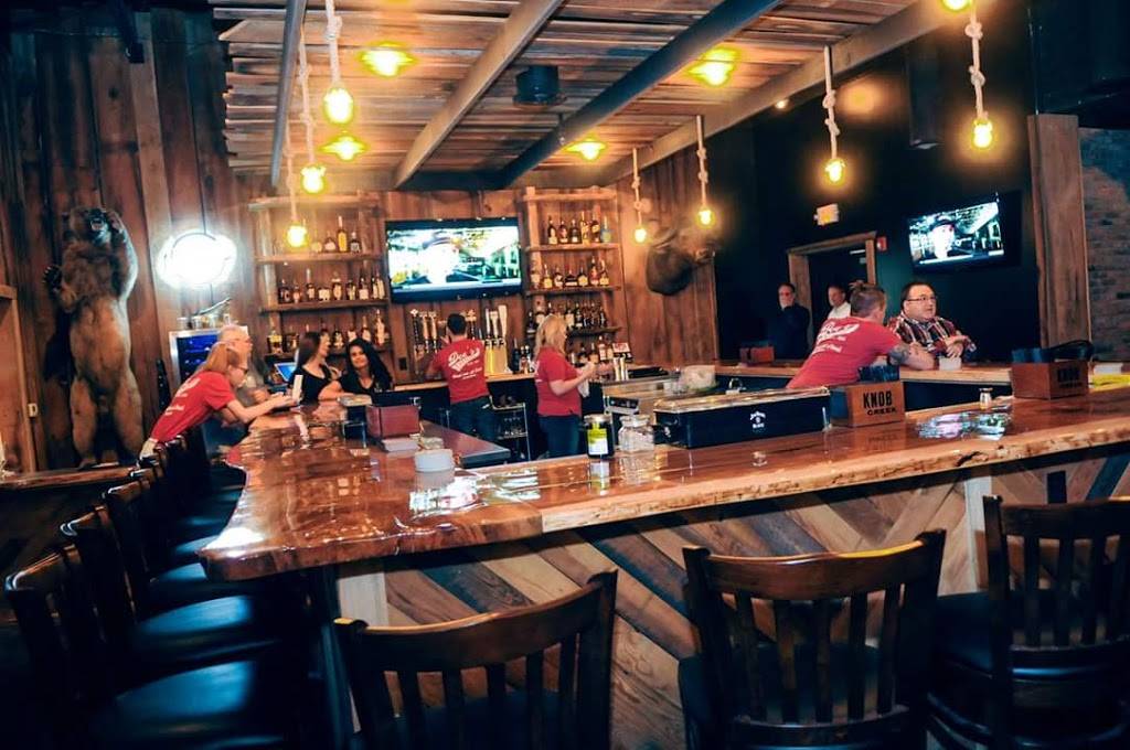 Does Eat Place of Jonesboro | restaurant | 411 W Washington Ave, Jonesboro, AR 72401, USA | 8703332435 OR +1 870-333-2435