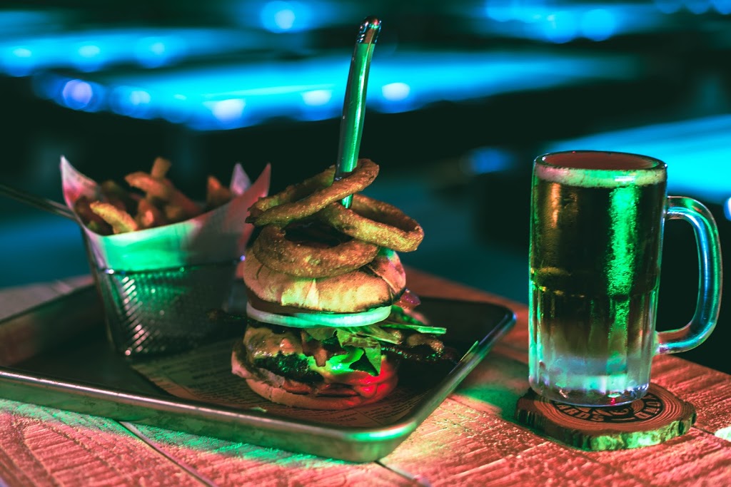 Beyond Billiards | restaurant | 5705 S University Dr, Davie, FL 33328, USA | 9544343487 OR +1 954-434-3487