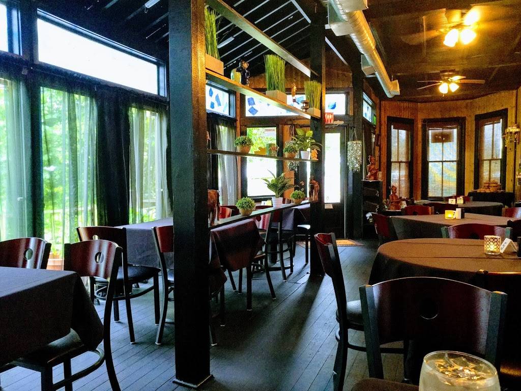 Thai Orchid | restaurant | 207 N Navarro St, Victoria, TX 77901, USA | 3617035177 OR +1 361-703-5177