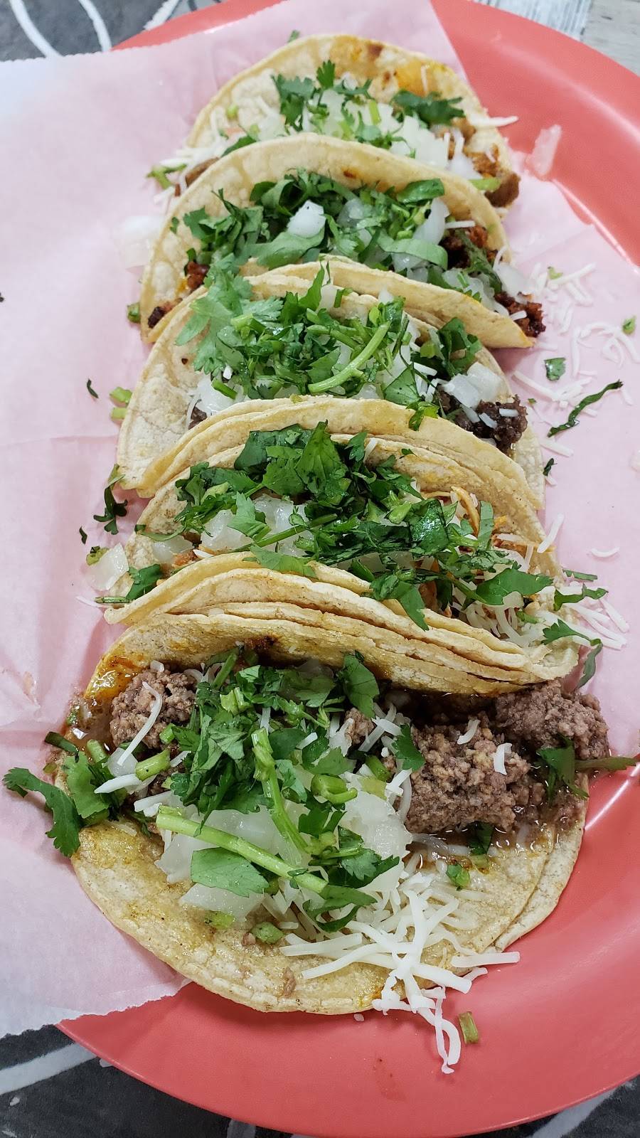 Boss Man Tacos | restaurant | 8845 Indianapolis Blvd, Highland, IN 46322, USA | 2195139046 OR +1 219-513-9046