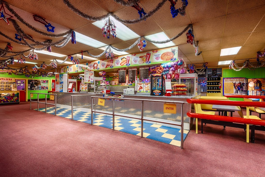 Skateland | cafe | 7 E Southern Ave, Mesa, AZ 85210, USA | 4808337775 OR +1 480-833-7775