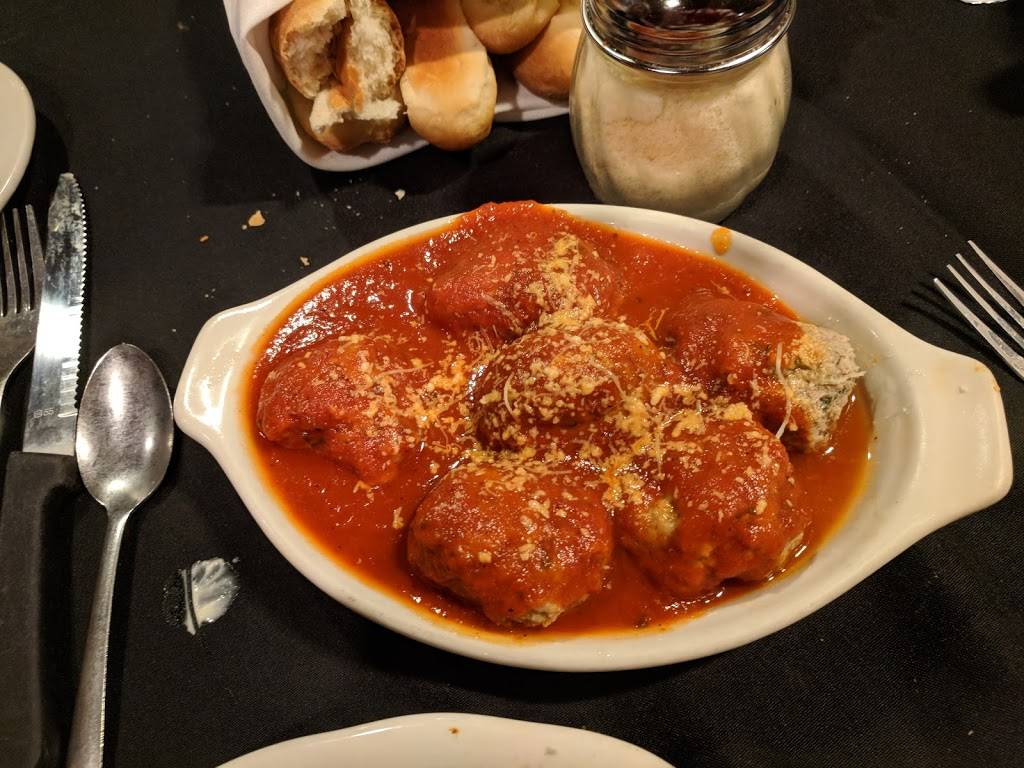 Cascios Steakhouse | restaurant | 1620 S 10th St, Omaha, NE 68108, USA | 4023458313 OR +1 402-345-8313