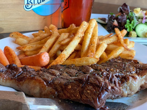 Uptown Tavern & Rooftop | restaurant | 1400 Lagoon Ave, Minneapolis, MN 55408, USA | 6128243333 OR +1 612-824-3333