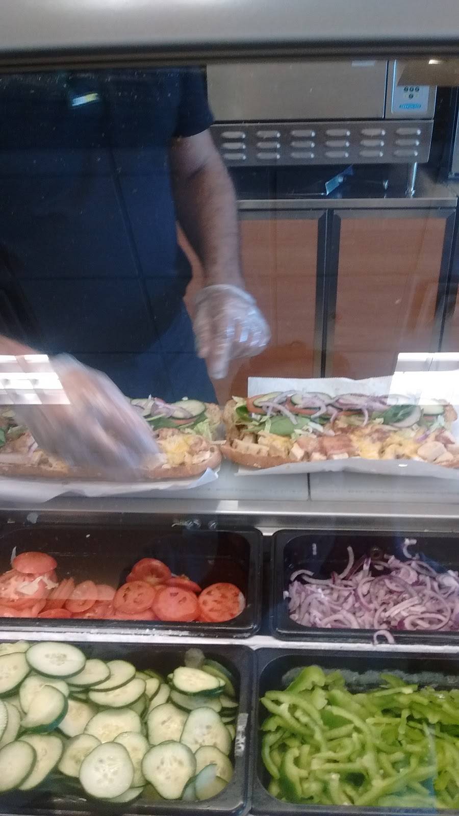 Subway Restaurants | restaurant | 4711 S Kedzie Ave, Chicago, IL 60632, USA | 7732476096 OR +1 773-247-6096