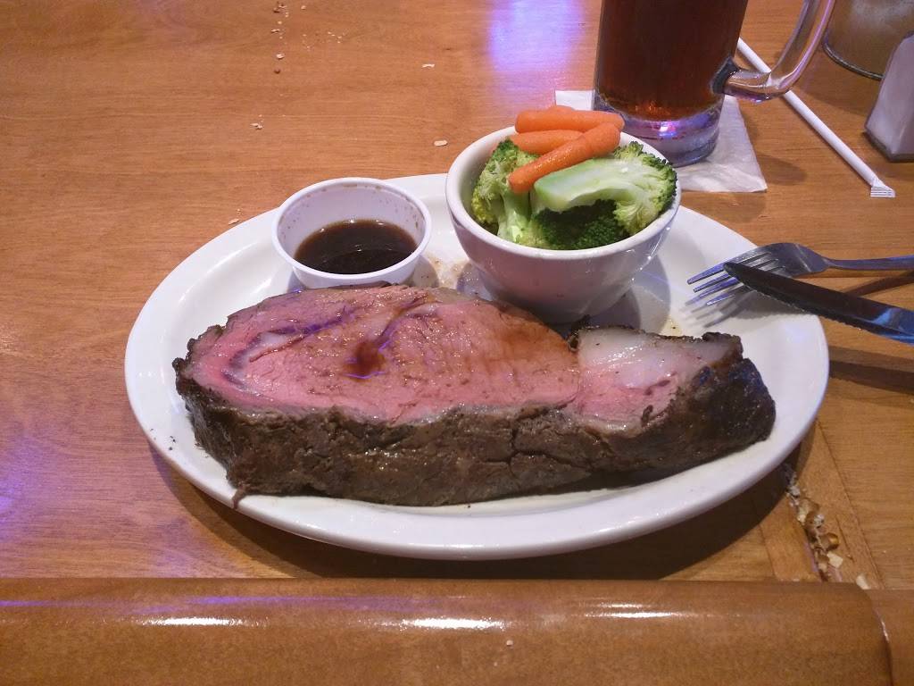 Texas Roadhouse | restaurant | 5901 SW Huntoon St, Topeka, KS 66604, USA | 7852717427 OR +1 785-271-7427