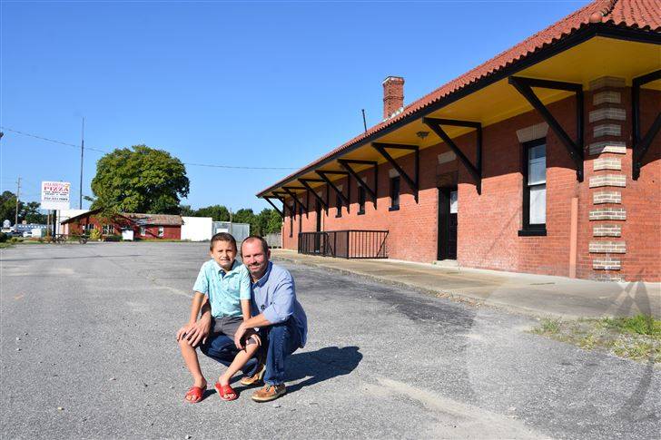 Itza Boutza Pizza | restaurant | 109 S Hughes Blvd, Elizabeth City, NC 27909, USA | 2523317989 OR +1 252-331-7989