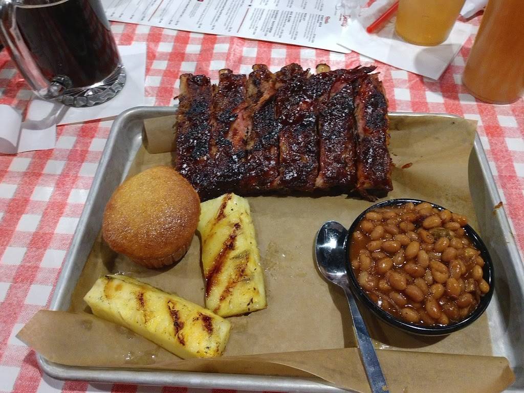 Famous Daves Bar-B-Que | restaurant | 5665 Bay Rd, Saginaw, MI 48604, USA | 9897977675 OR +1 989-797-7675