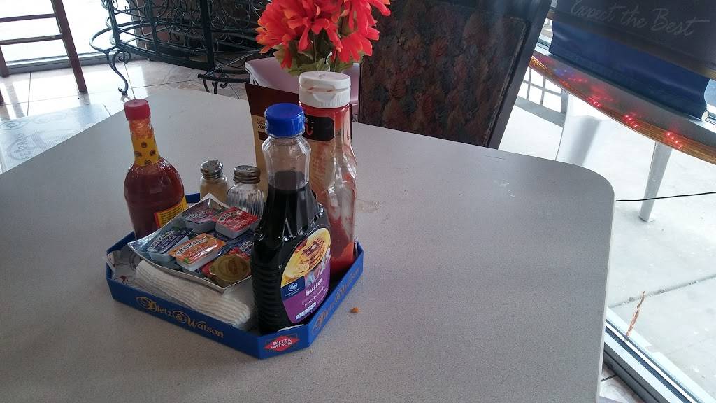 Java Sip | restaurant | 1555 State St D, Chicago Heights, IL 60411, USA | 7732956205 OR +1 773-295-6205