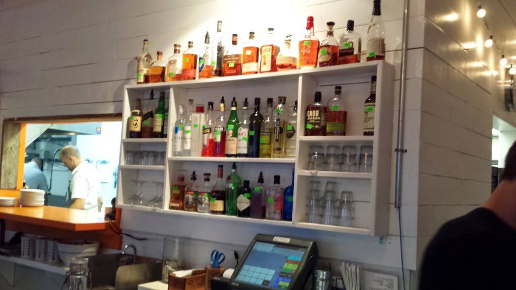 Surf House Oyster Bar & Surf Camp | restaurant | 604 N Lake Park Blvd, Carolina Beach, NC 28428, USA | 9107070422 OR +1 910-707-0422