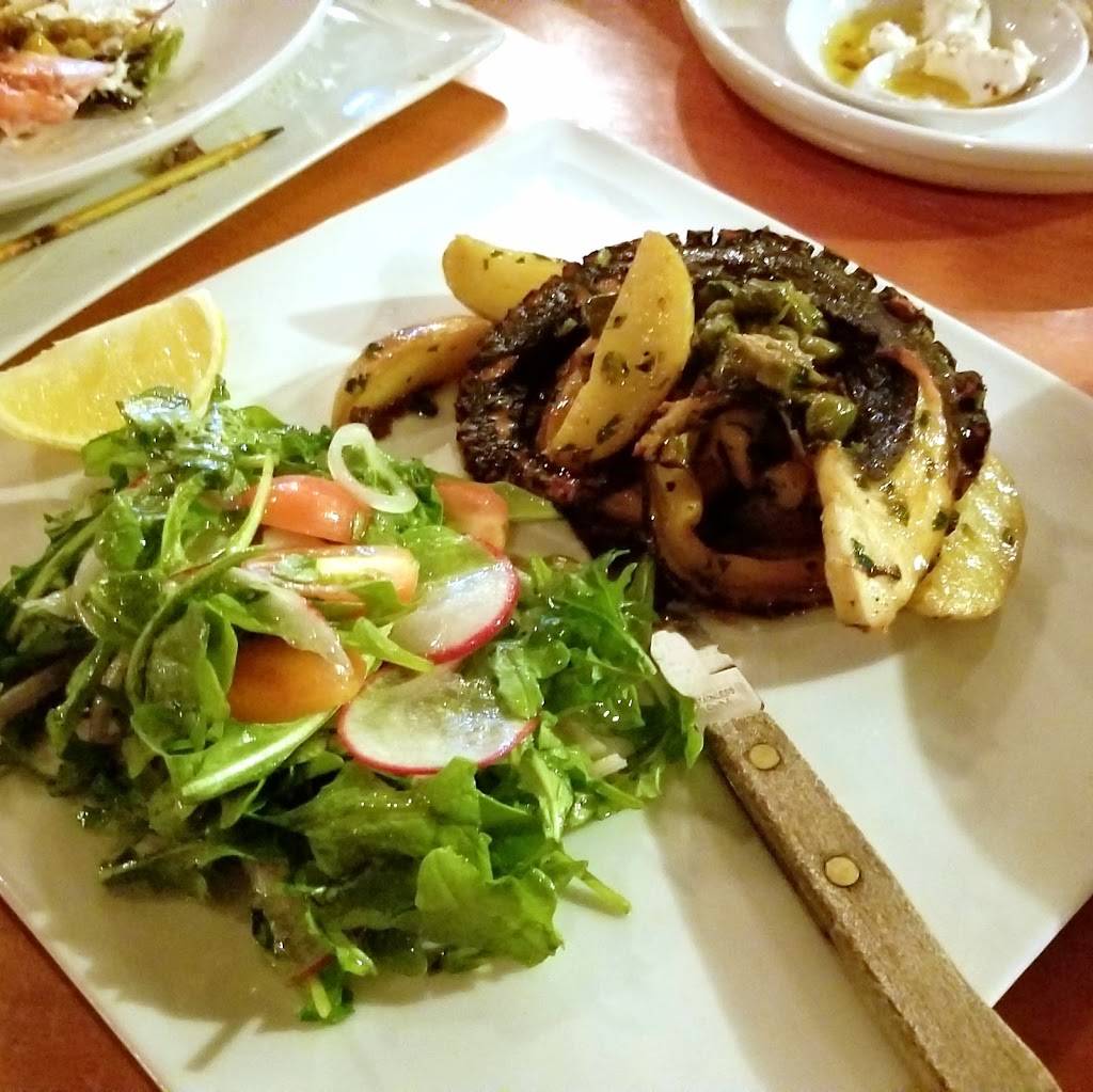 Pera Wine & Tapas | restaurant | 6006 Belt Line Rd, Dallas, TX 75254, USA | 9724041700 OR +1 972-404-1700