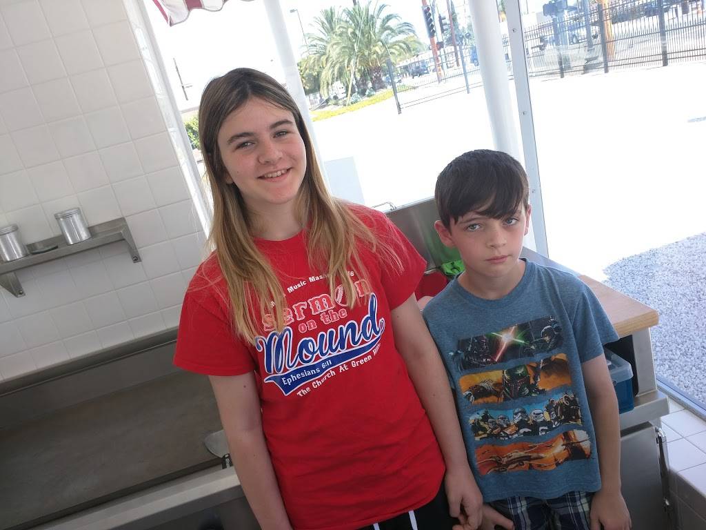 The Original In-N-Out Burger | restaurant | 13766 Francisquito Ave, Baldwin Park, CA 91706, USA | 8007861000 OR +1 800-786-1000