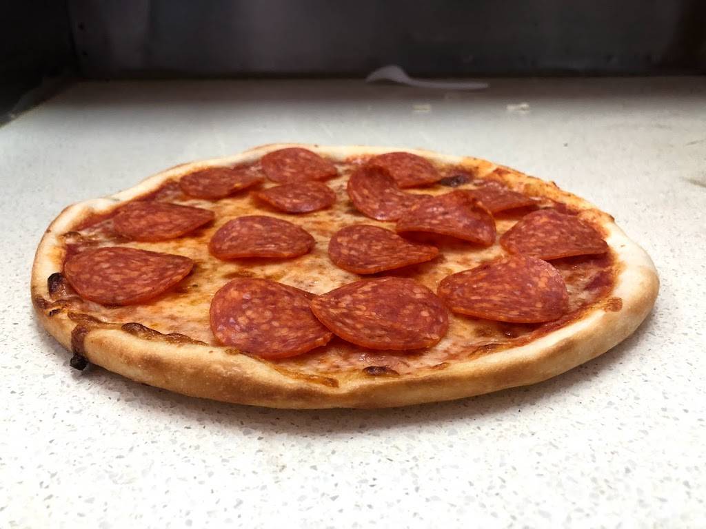 Moses Pizza | restaurant | 109-01 Guy R Brewer Blvd, Jamaica, NY 11433, USA | 7185262779 OR +1 718-526-2779