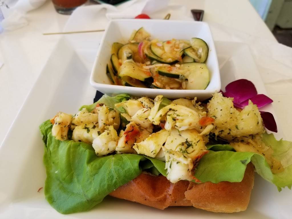 The Nauti Dawg Marina Cafe | cafe | 2841 Marina Cir, Lighthouse Point, FL 33064, USA | 9549410246 OR +1 954-941-0246