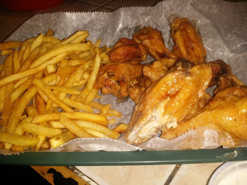 Shooters Sports Bar | restaurant | 821 Allison-Bonnett Memorial Dr, Hueytown, AL 35023, USA | 2057442277 OR +1 205-744-2277